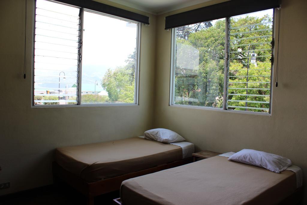 Hostel Casa Del Parque Сан-Хосе Экстерьер фото