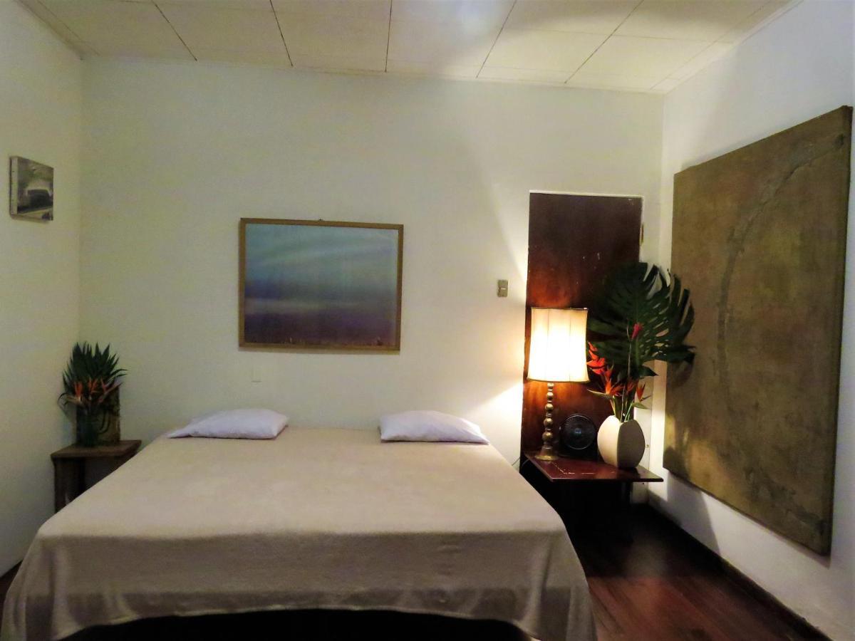 Hostel Casa Del Parque Сан-Хосе Экстерьер фото